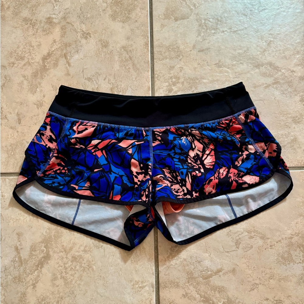 Lululemon Speed Up Shorts!! Size 8! Low rise! 2.5” inseam!